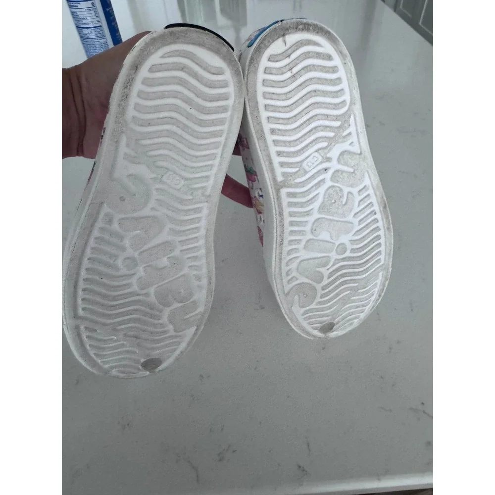 Native Disney shoes kids size 13